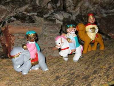 The three Kings follow the star