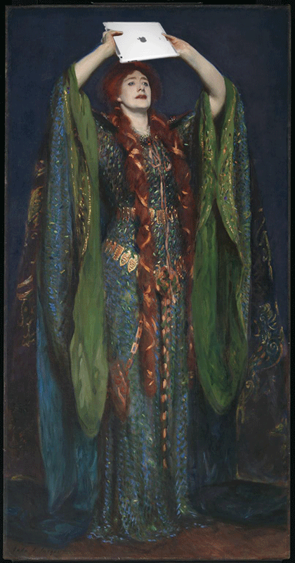 Ellen Terry takes a selfie