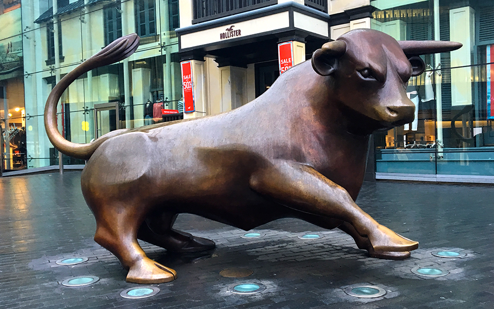 UK Birmingham Bullring bull statue