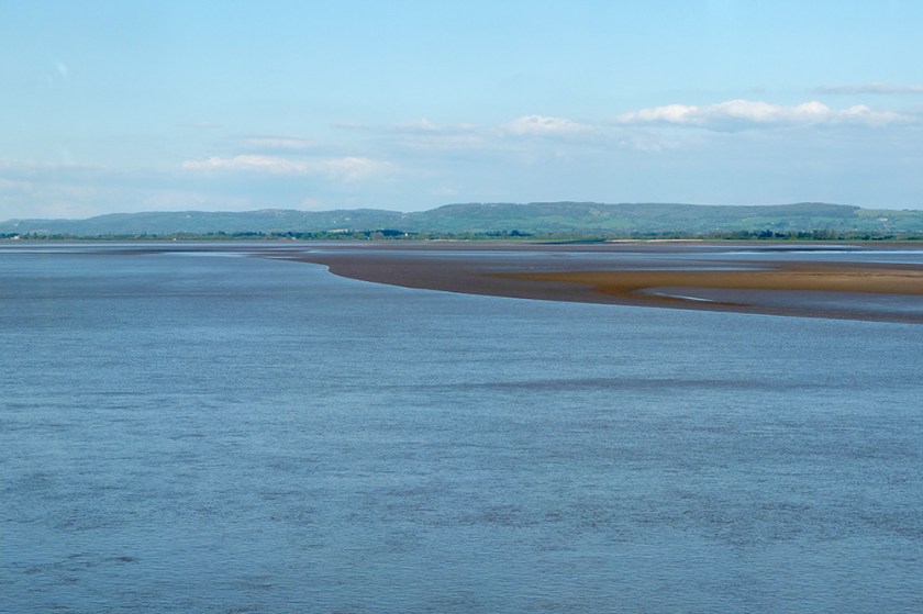  Blue water Severn River. Severn Estuary